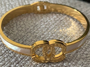 خرید دستبند طلای شانل با قیمت مناسب