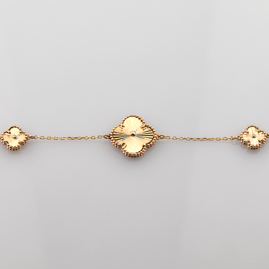 دستبند طلا  زنانه ونکلیف و تراش